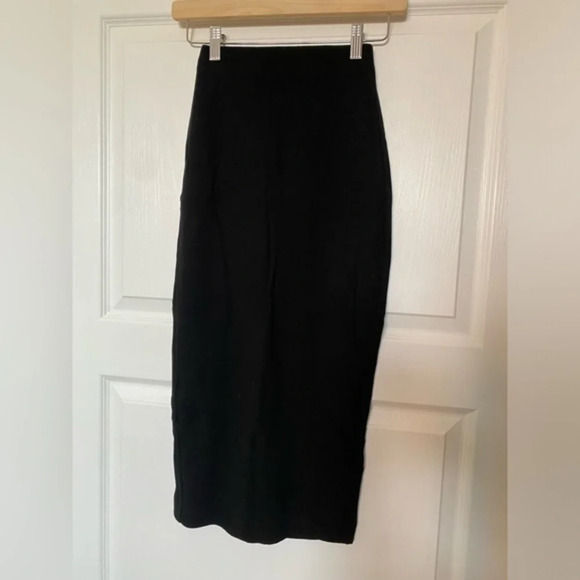 Babaton Pencil Skirt with  Slit - Picture 1 of 4